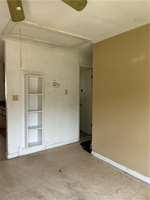 unfurnished room featuring ceiling fan