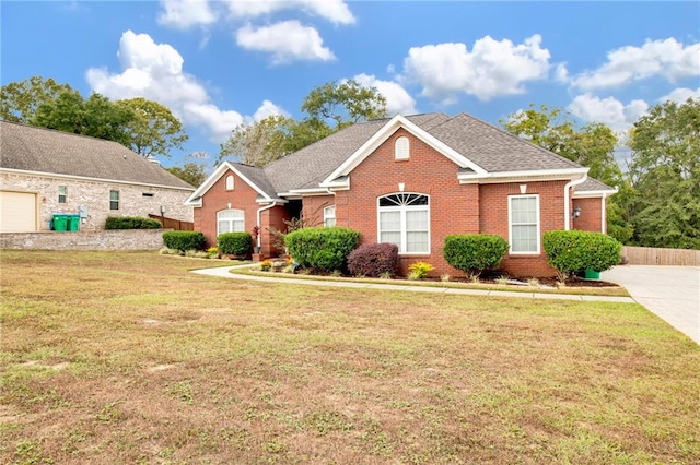 view of front of property with a front lawn