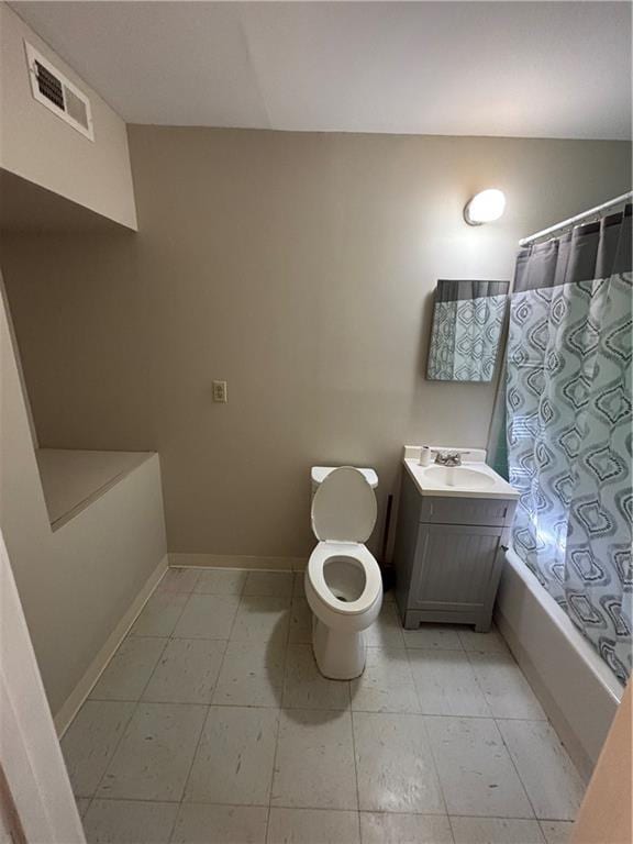 full bathroom featuring vanity, toilet, and shower / bath combo with shower curtain