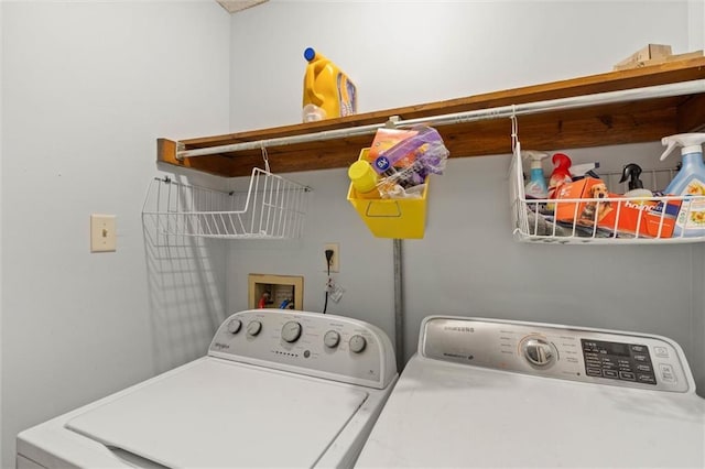 3660 Ching Dairy Rd, Mobile, AL 36618 - laundry room with washer and clothes dryer