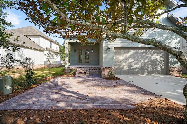 view of front of house with a garage