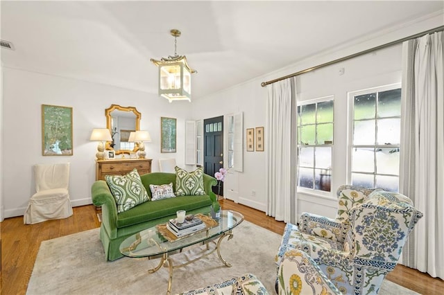 159 Roberts St, Mobile, AL 36604 - living room with wood finished floors