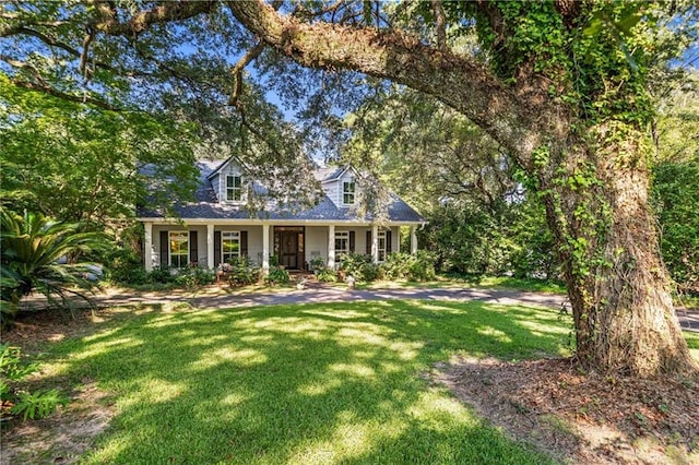 view of front of home with a front yard