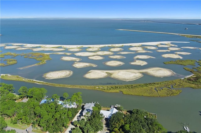 bird's eye view featuring a water view