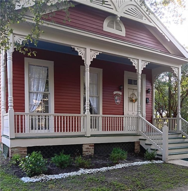 view of front of house with covered porch