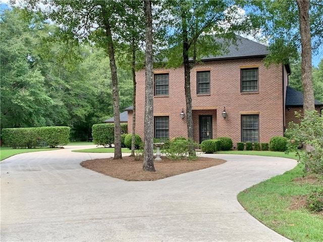 view of colonial inspired home