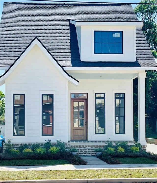 255 Dearborn St N, Mobile, AL 36603 - view of front of home with covered porch and roof with shingles