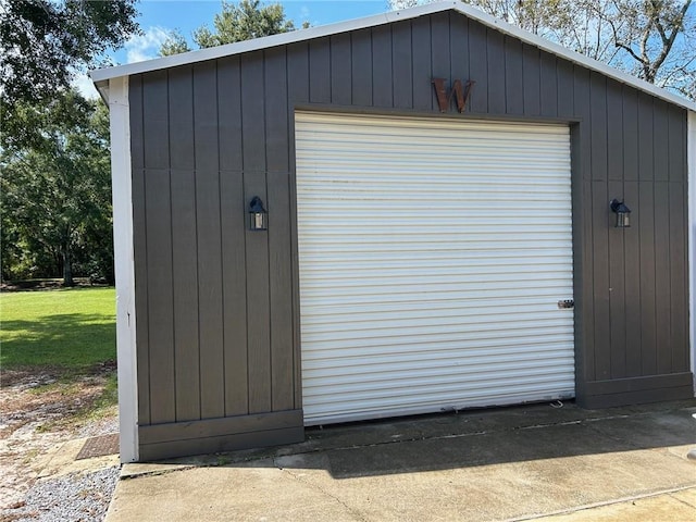 view of outbuilding with a garage