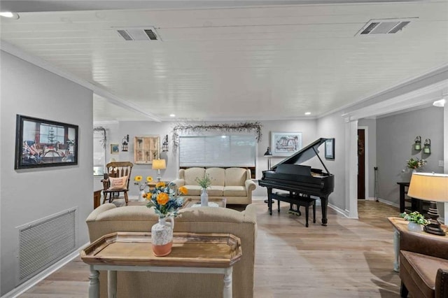 3120 Riviere Du Chien Loop W, Mobile, AL 36693 - living area featuring light wood-style flooring and recessed lighting