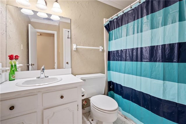 bathroom with a shower with curtain, vanity, toilet, and ornamental molding