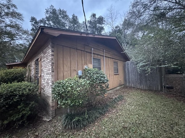 view of home's exterior