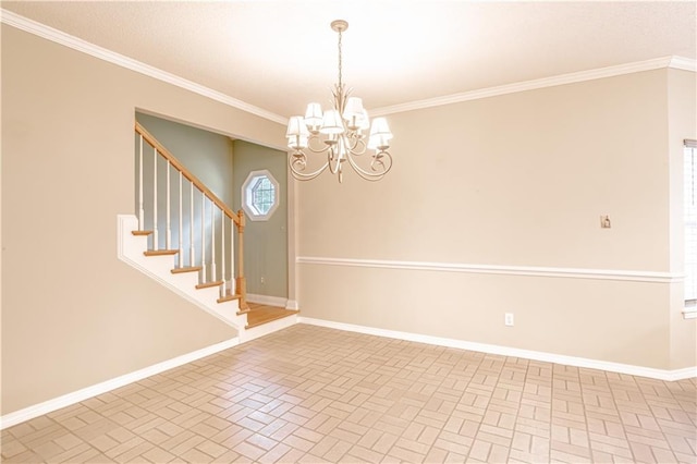 unfurnished room with crown molding and a notable chandelier