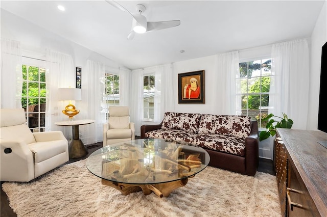 205 George St, Mobile, AL 36604 - living area with lofted ceiling and a ceiling fan
