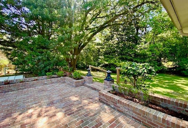 1313 Innsbruck Dr, Mobile, AL 36608 - view of patio / terrace