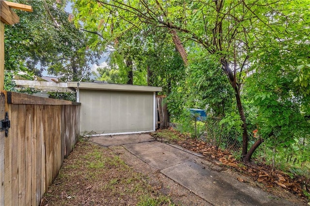 exterior space featuring fence