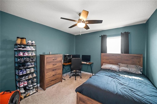 bedroom featuring carpet and ceiling fan