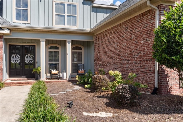 entrance to property with covered porch