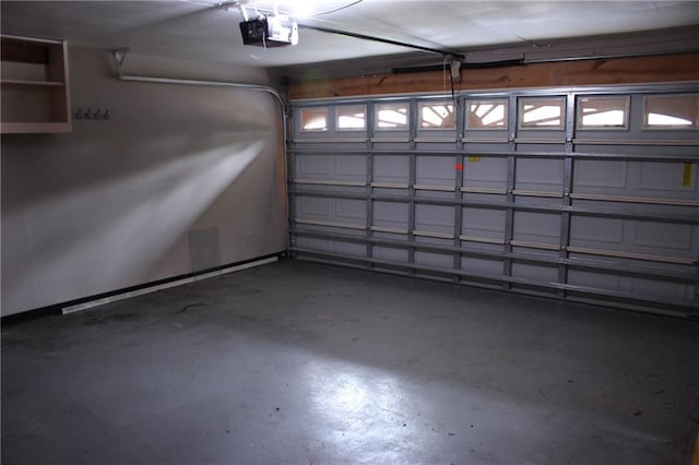 6500 Camden Cir, Mobile, AL 36618 - garage featuring a garage door opener