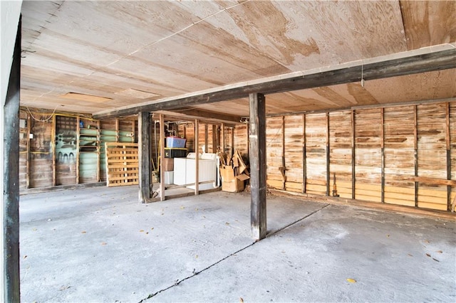 basement featuring washer and dryer