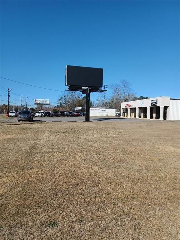 Listing photo 3 for 0 Airport Blvd, Mobile AL 36608