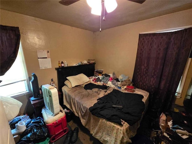 bedroom featuring a ceiling fan