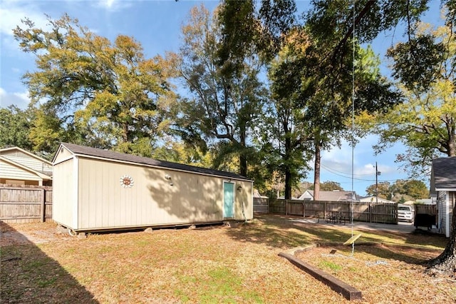 view of yard with a shed