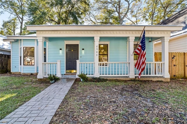 view of front facade with a porch