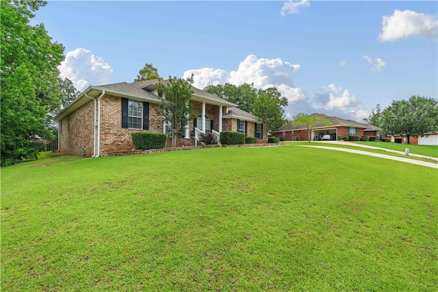 single story home with a front yard