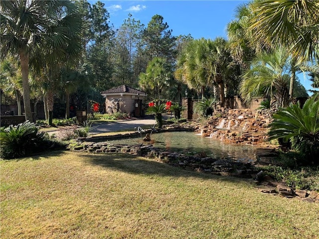 Listing photo 2 for 2940 Canary Island Dr, Mobile AL 36695