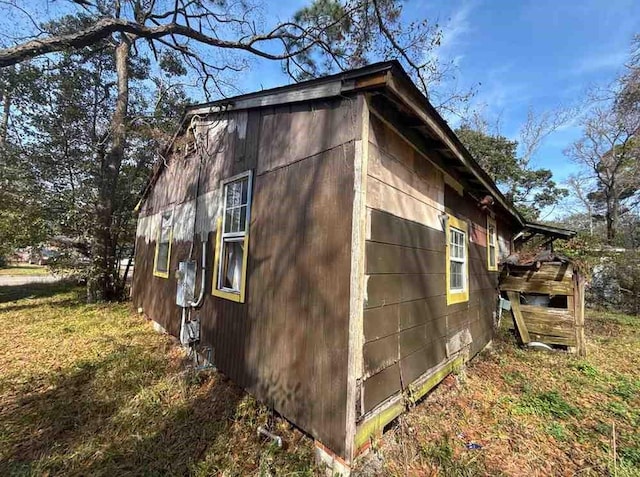 view of side of home