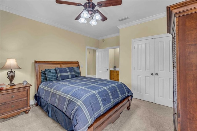 6400 Harbor Place Dr, Daphne, AL 36526 - bedroom with crown molding, ceiling fan, light carpet, visible vents, and a closet