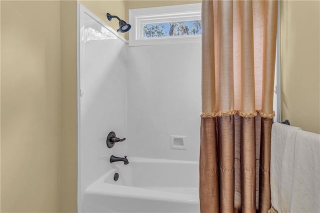 6400 Harbor Place Dr, Daphne, AL 36526 - bathroom with washtub / shower combination