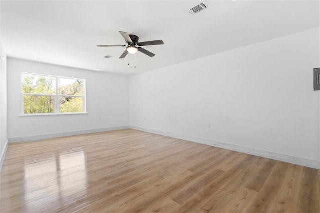 3158 Lees Ln, Mobile, AL 36693 - unfurnished room with visible vents, light wood-type flooring, baseboards, and ceiling fan
