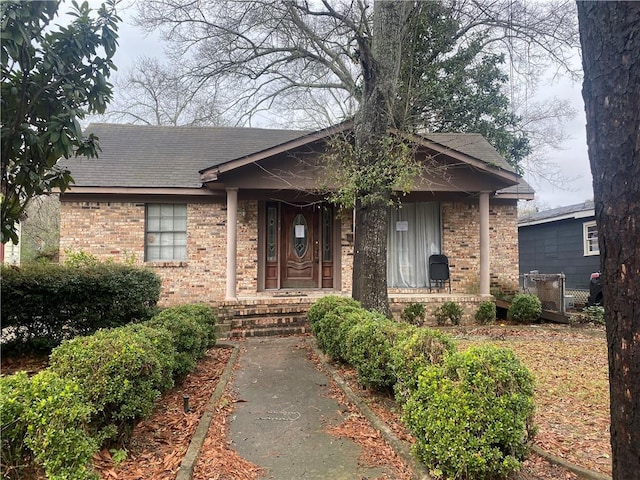 view of front facade with covered porch