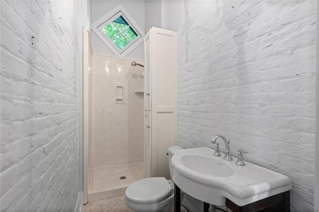 255 N Conception St, Mobile, AL 36603 - full bathroom featuring a shower stall and toilet