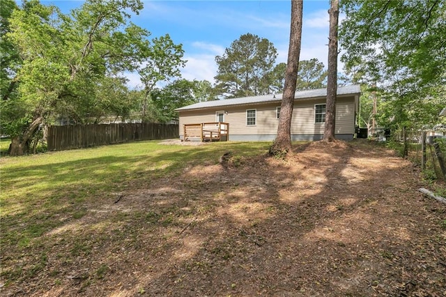 view of yard featuring fence
