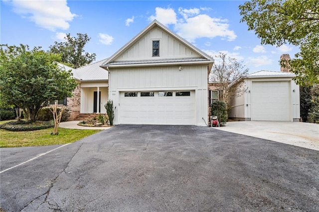 view of front of house with a garage