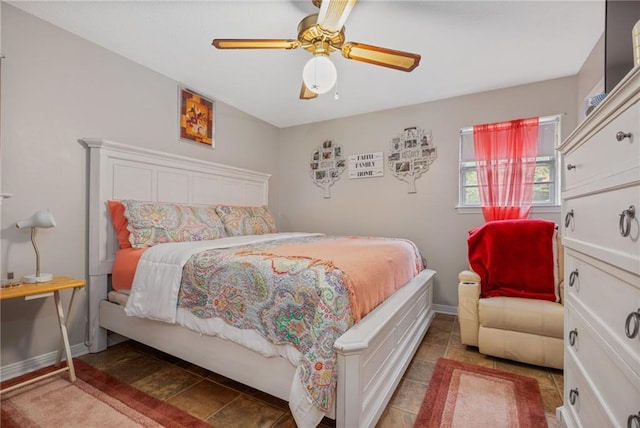 bedroom featuring ceiling fan