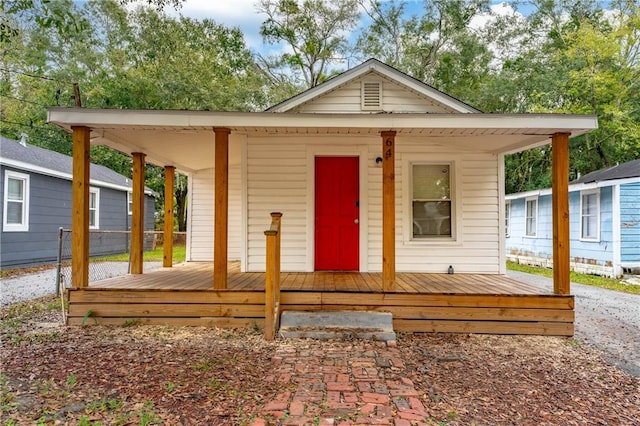 view of front of house with covered porch