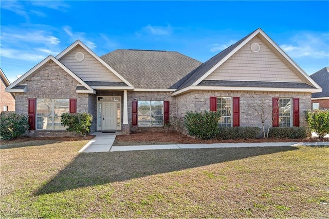 view of front of property with a front yard