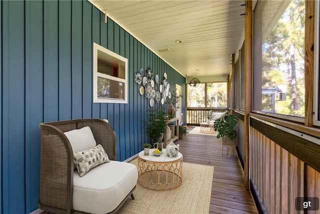 view of sunroom / solarium