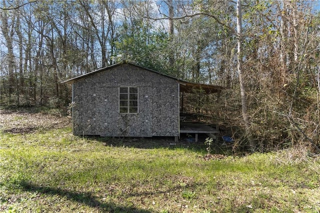 view of outbuilding