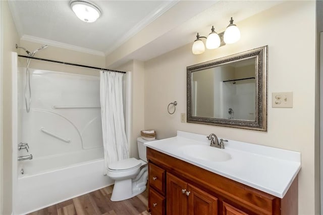 1509 Ridgeland Rd E, Mobile, AL 36695 - bathroom featuring crown molding, vanity, shower / bath combination with curtain, and wood finished floors