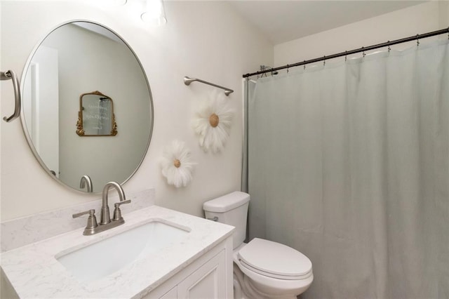 192 Bay View Dr, Daphne, AL 36526 - bathroom with vanity and a shower with shower curtain