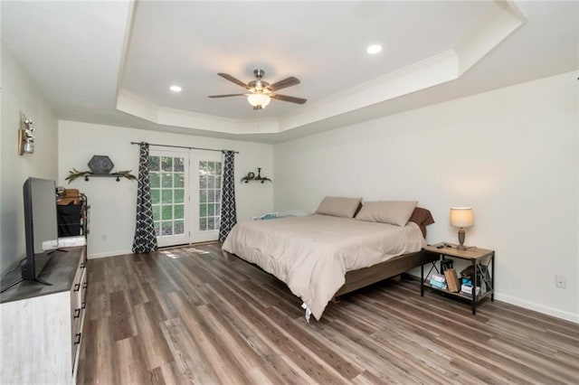 192 Bay View Dr, Daphne, AL 36526 - bedroom featuring a tray ceiling, wood finished floors, crown molding, recessed lighting, and ceiling fan
