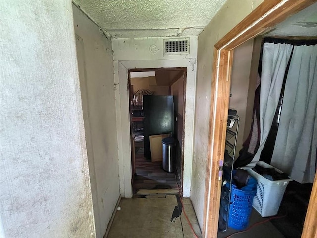 1008 Miami St, Mobile, AL 36604 - view of hallway