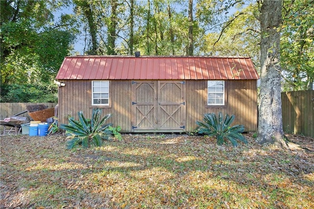 view of outbuilding