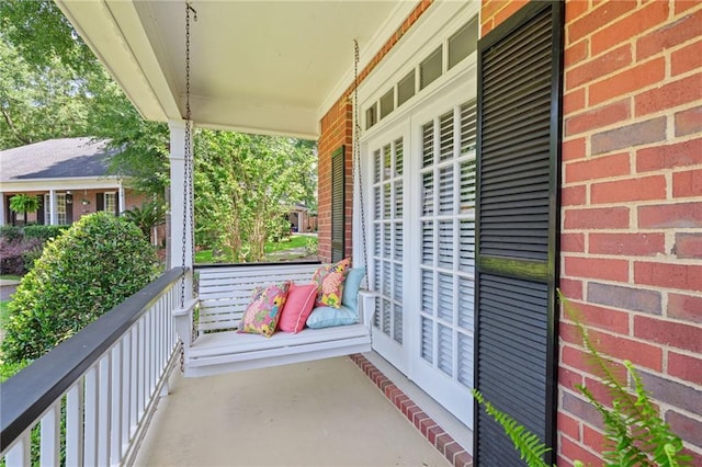 1525 Beacon Ct, Mobile, AL 36695 - view of covered porch