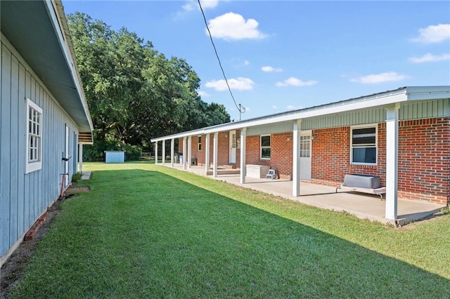 view of yard with a patio area