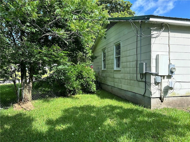 2365 Dog River Dr N, Mobile, AL 36605 - view of property exterior with a lawn
